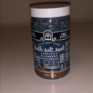 Bath & Body Santa’s Blueberry Shortbread bath Salt